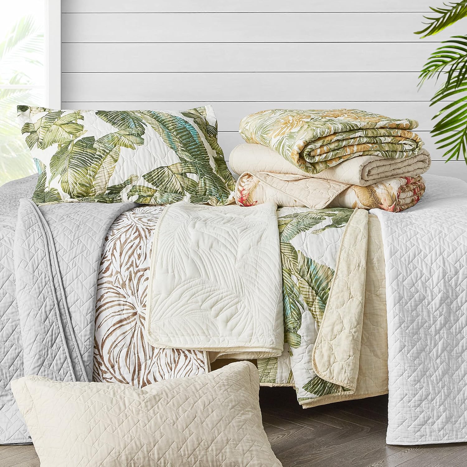 Tommy Bahama Twin Quilt Set - Reversible Cotton Bedding with Matching Sham 1