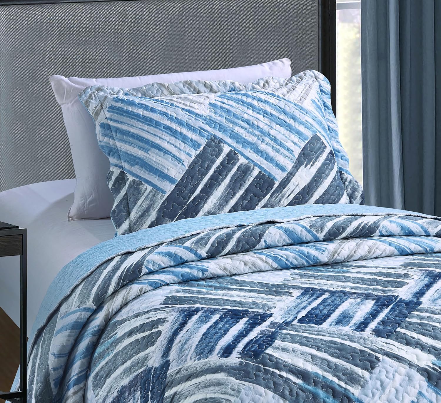 Brilliant Sunshine Blue Grey Stripe Quilt Set Twin 2-Piece with Sham
