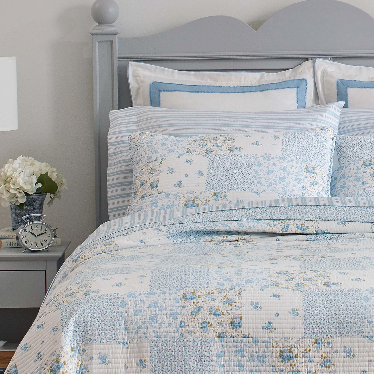 Laura Ashley Twin Quilt Set Cotton Reversible with Matching Sham
