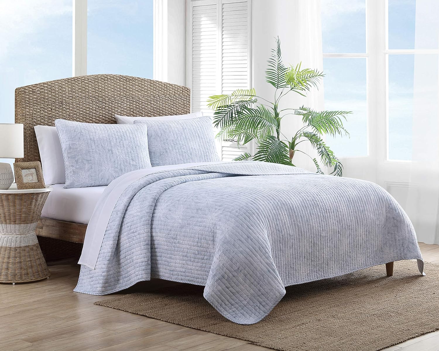 Tommy Bahama Twin Quilt Set - Reversible Cotton Bedding with Matching Sham 1