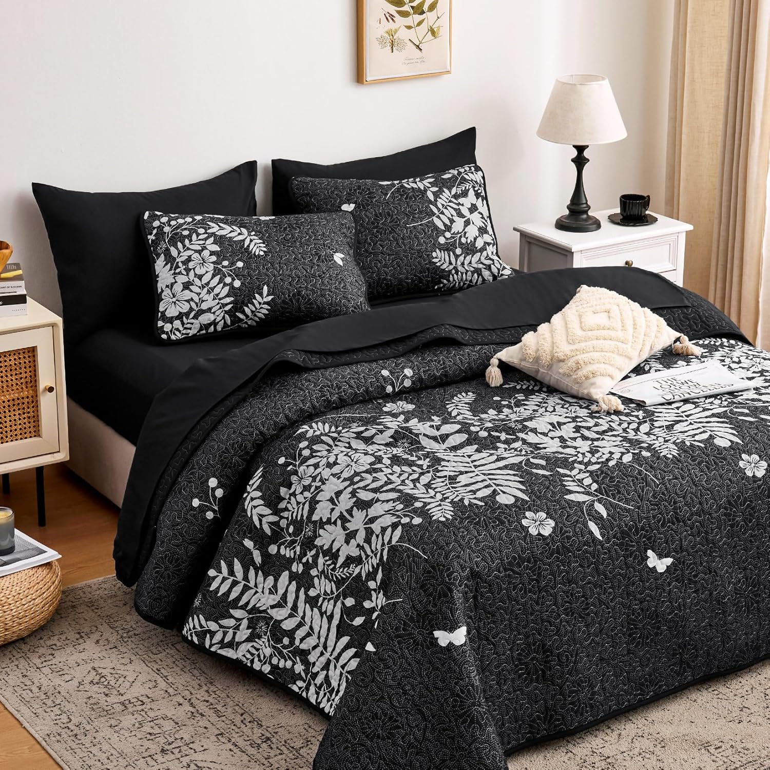 Wake In Cloud Floral Quilt Set - King Size 3 Pieces