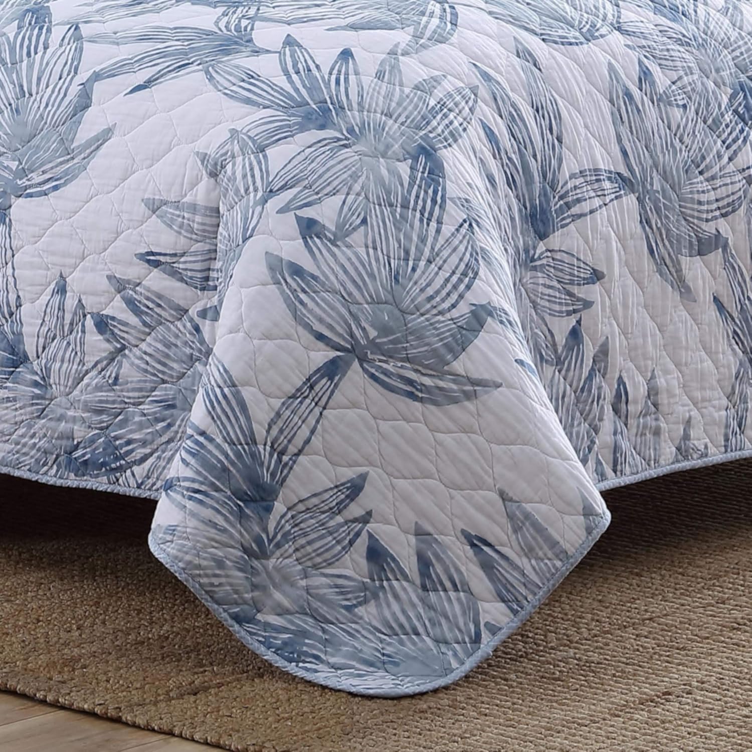 Tommy Bahama Twin Quilt Set - Kayo Blue