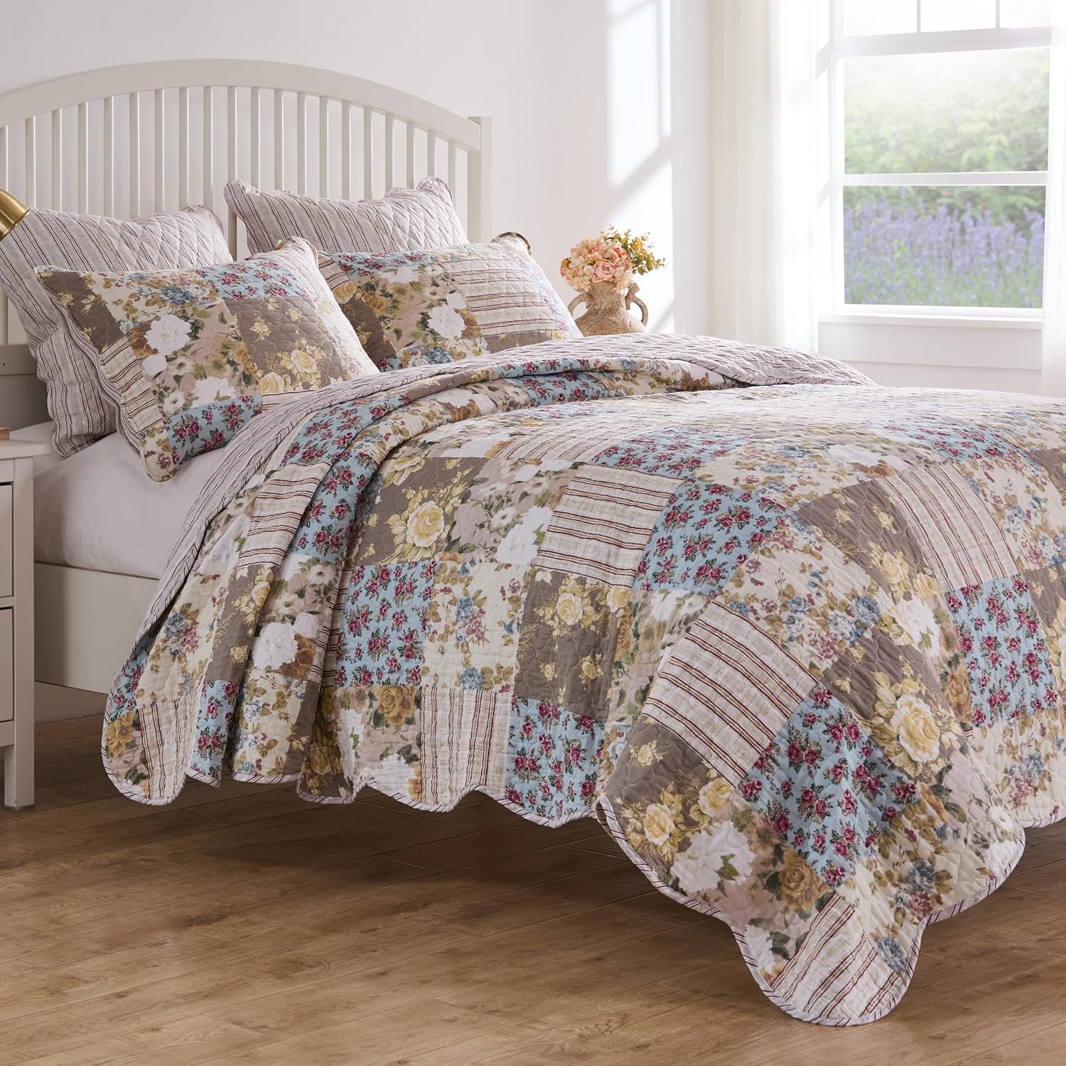 Greenland Home French Country Patchwork Quilt Set 2-Piece TwinXL Multi