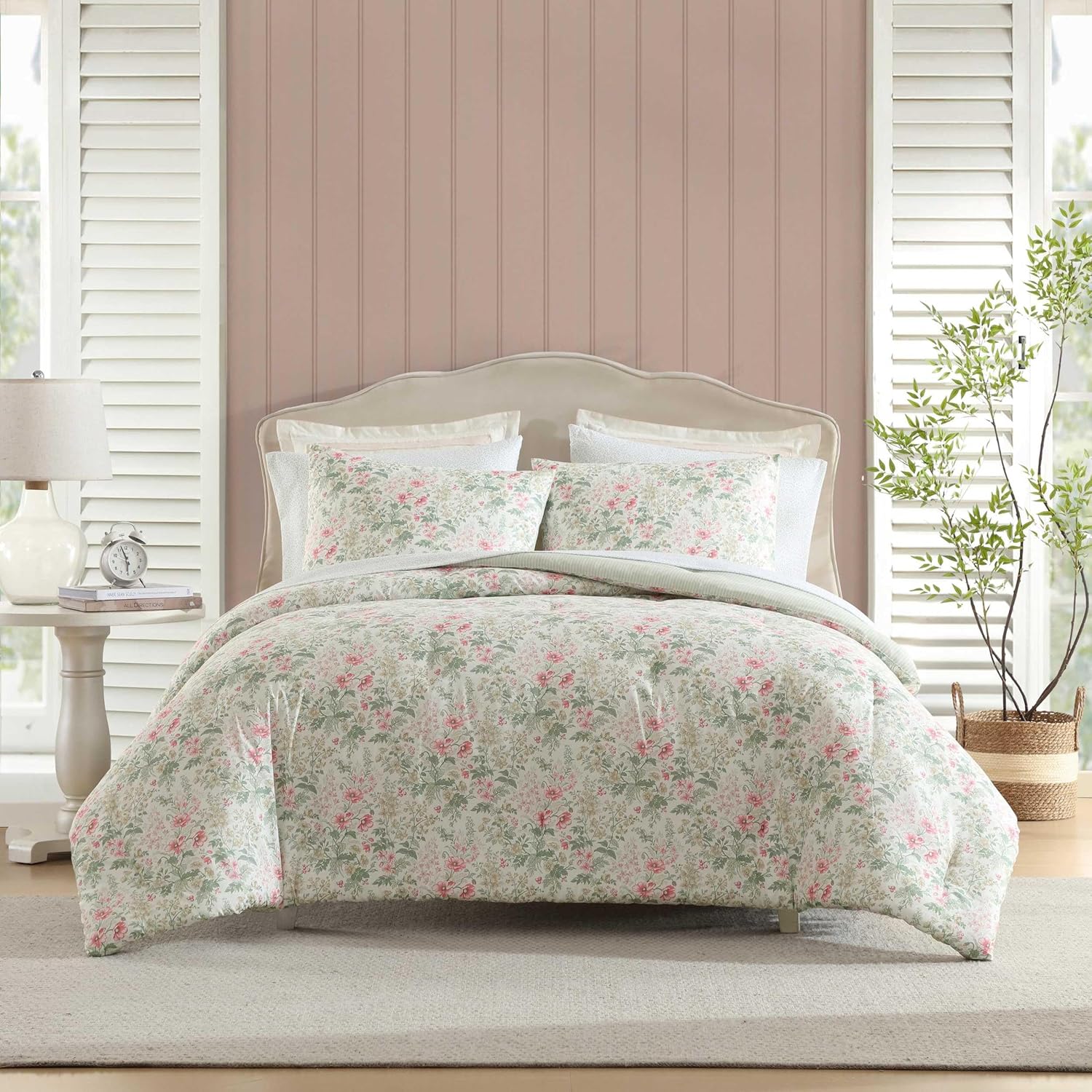 Laura Ashley Twin XL Comforter Set with Sheets and Pillowcase