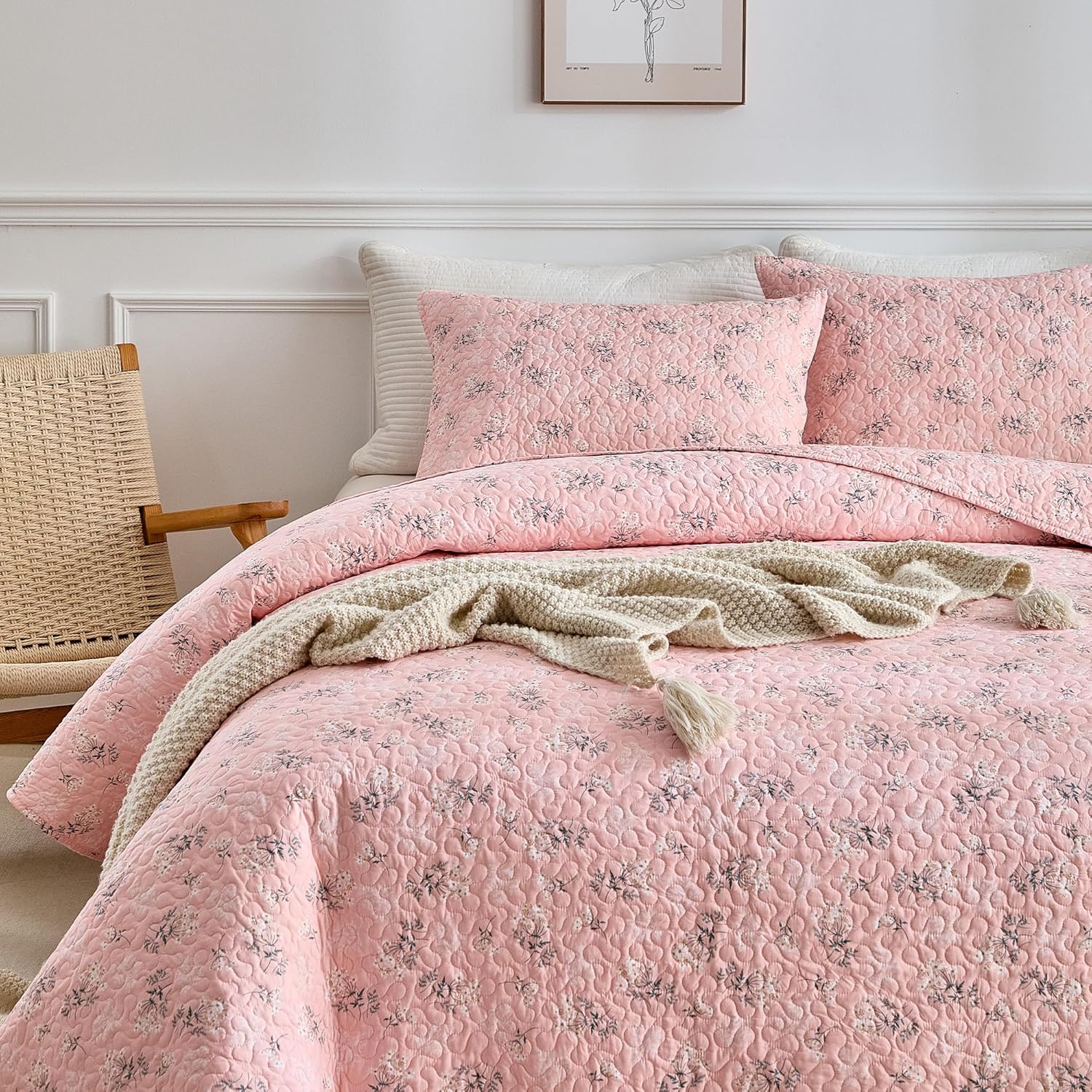 3-Piece King Size Floral Quilt Set with Pillow Shams