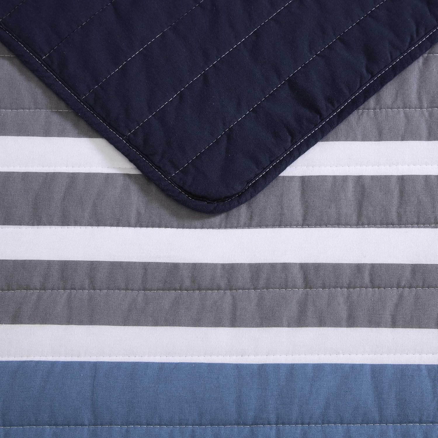 Nautica Twin Quilt Set - Reversible Cotton Bedding 1
