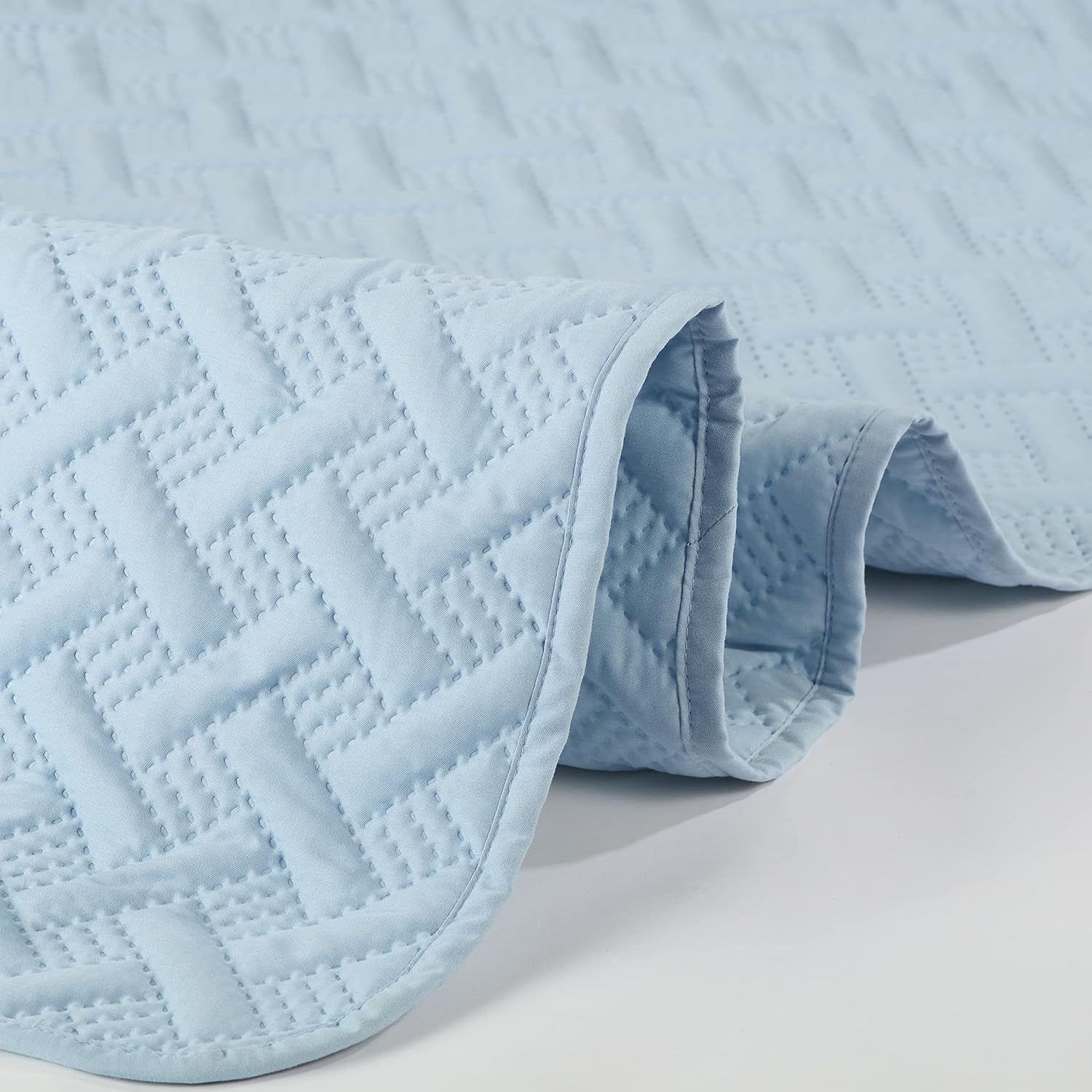 Serta ComfortSure Soft 3-Piece Quilt Bedding Set Light Blue