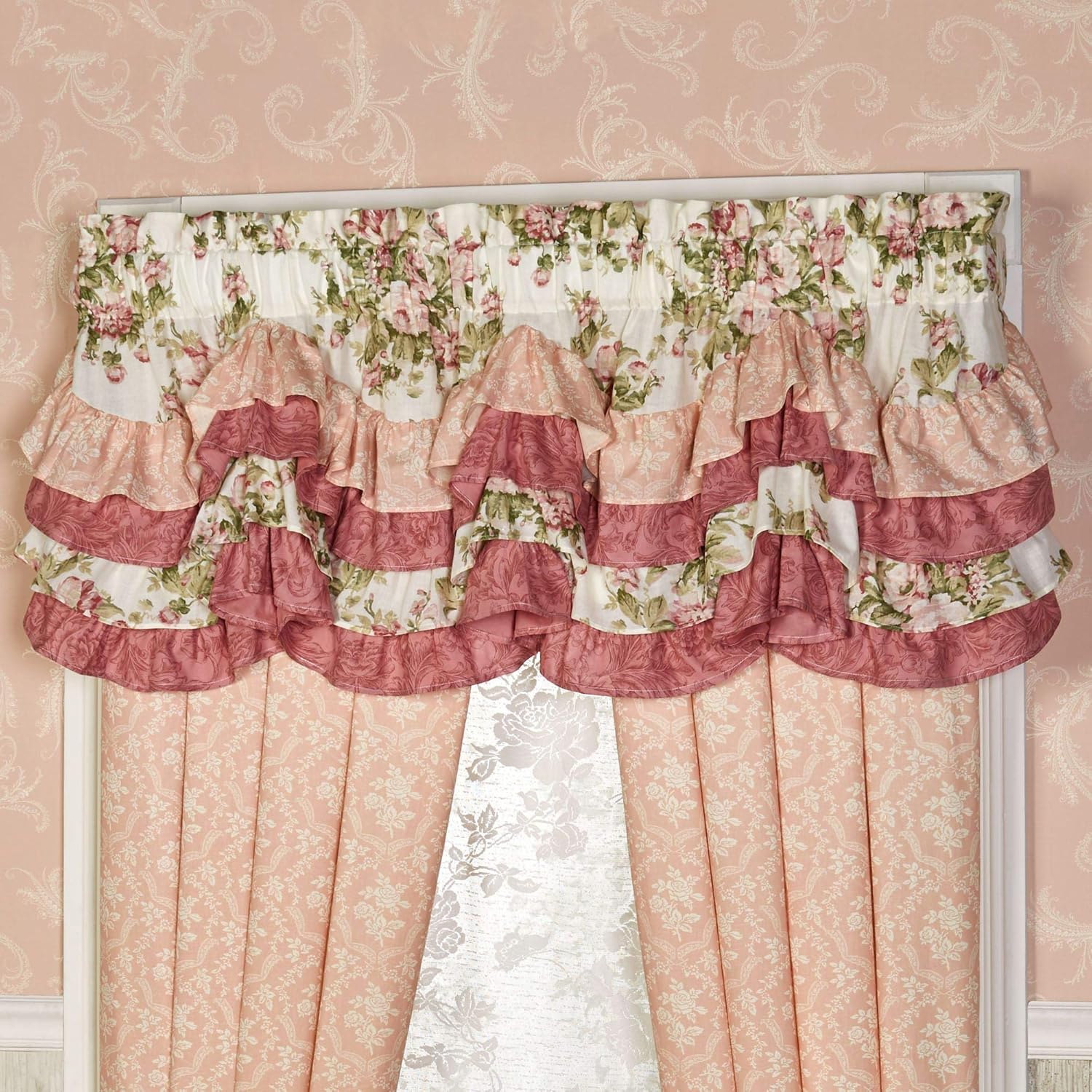 Touch of Class Daydream Floral Quilt Set - Full