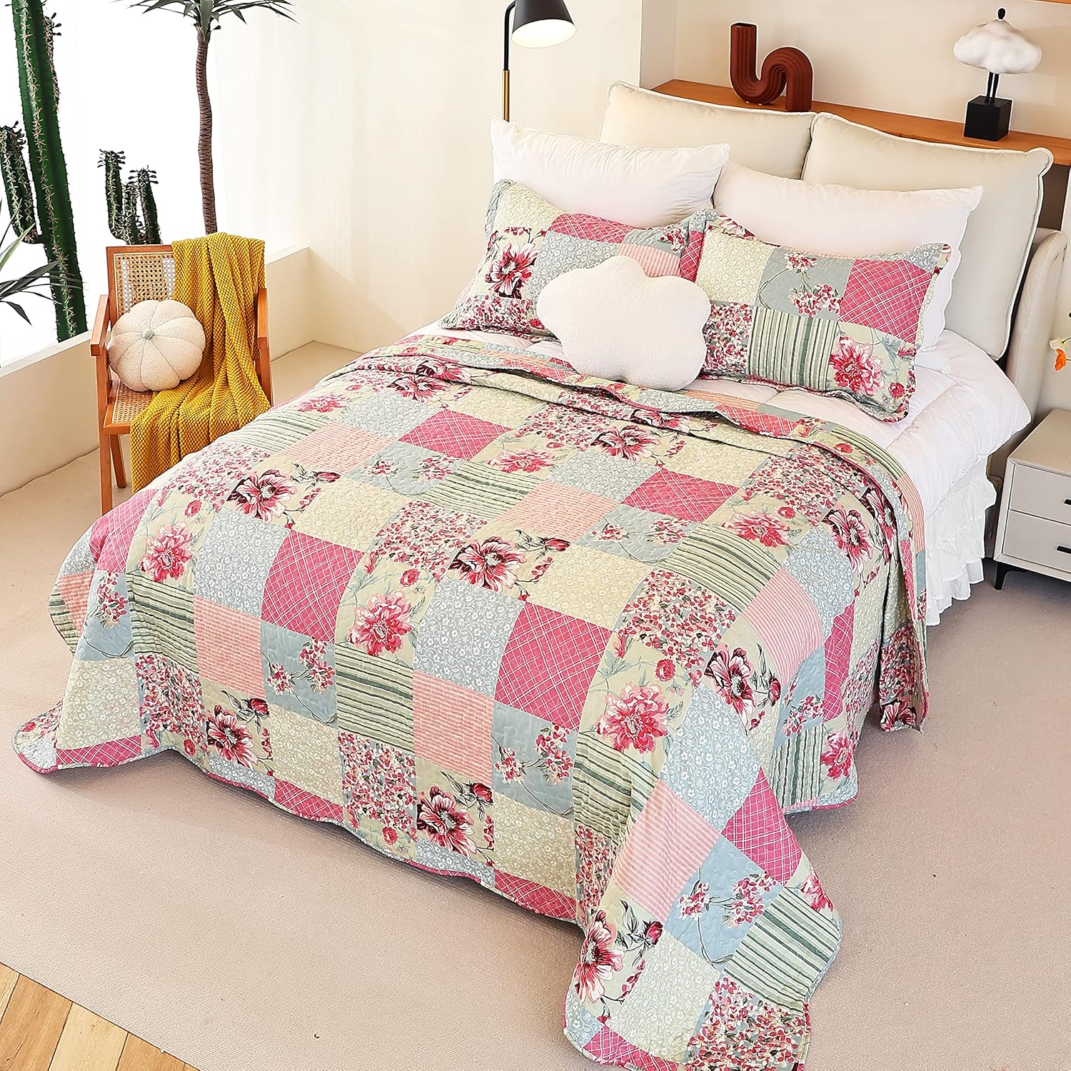 Cmfshape Floral Queen Quilt Set with Pillow Cases