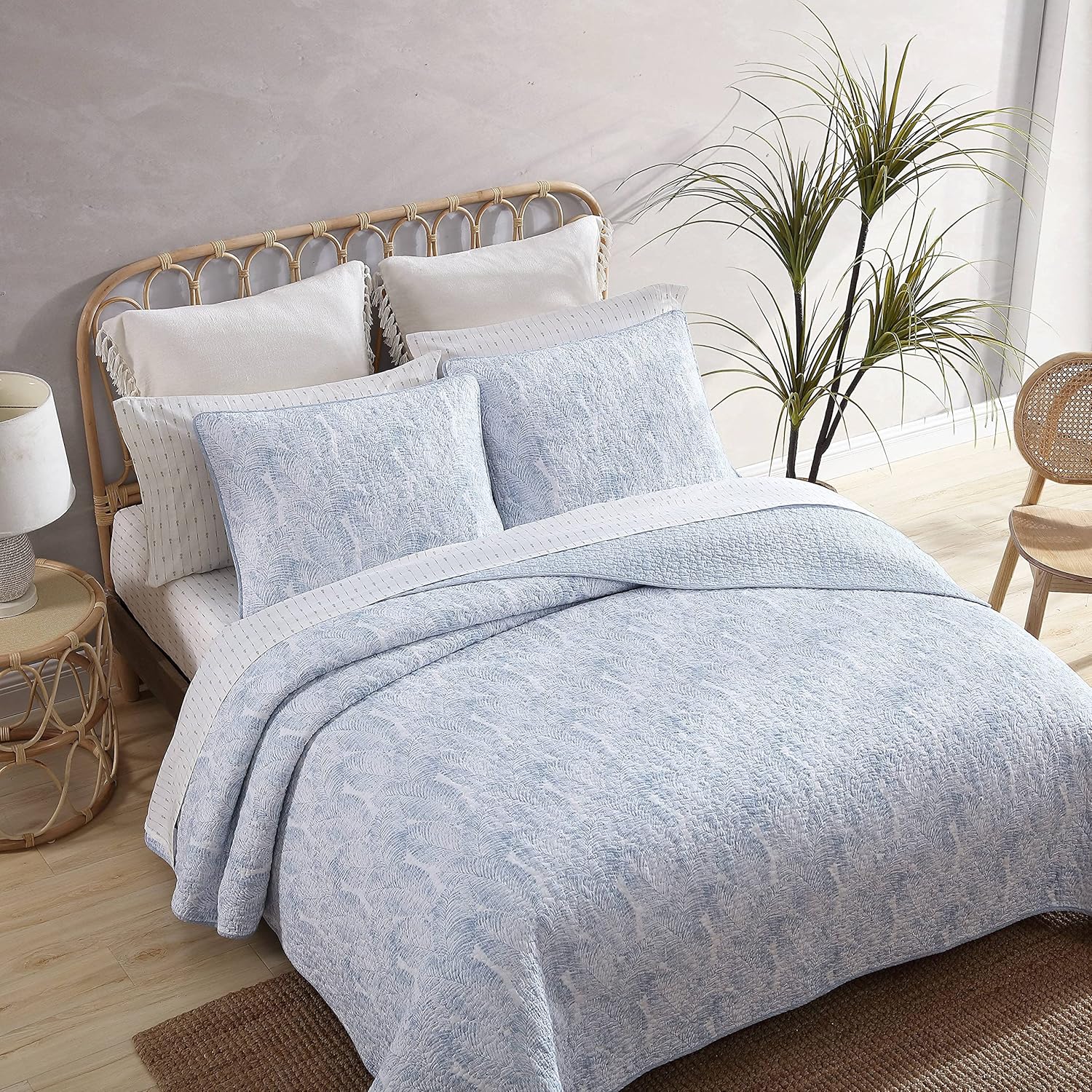 Tommy Bahama Twin Quilt Set with Matching Sham