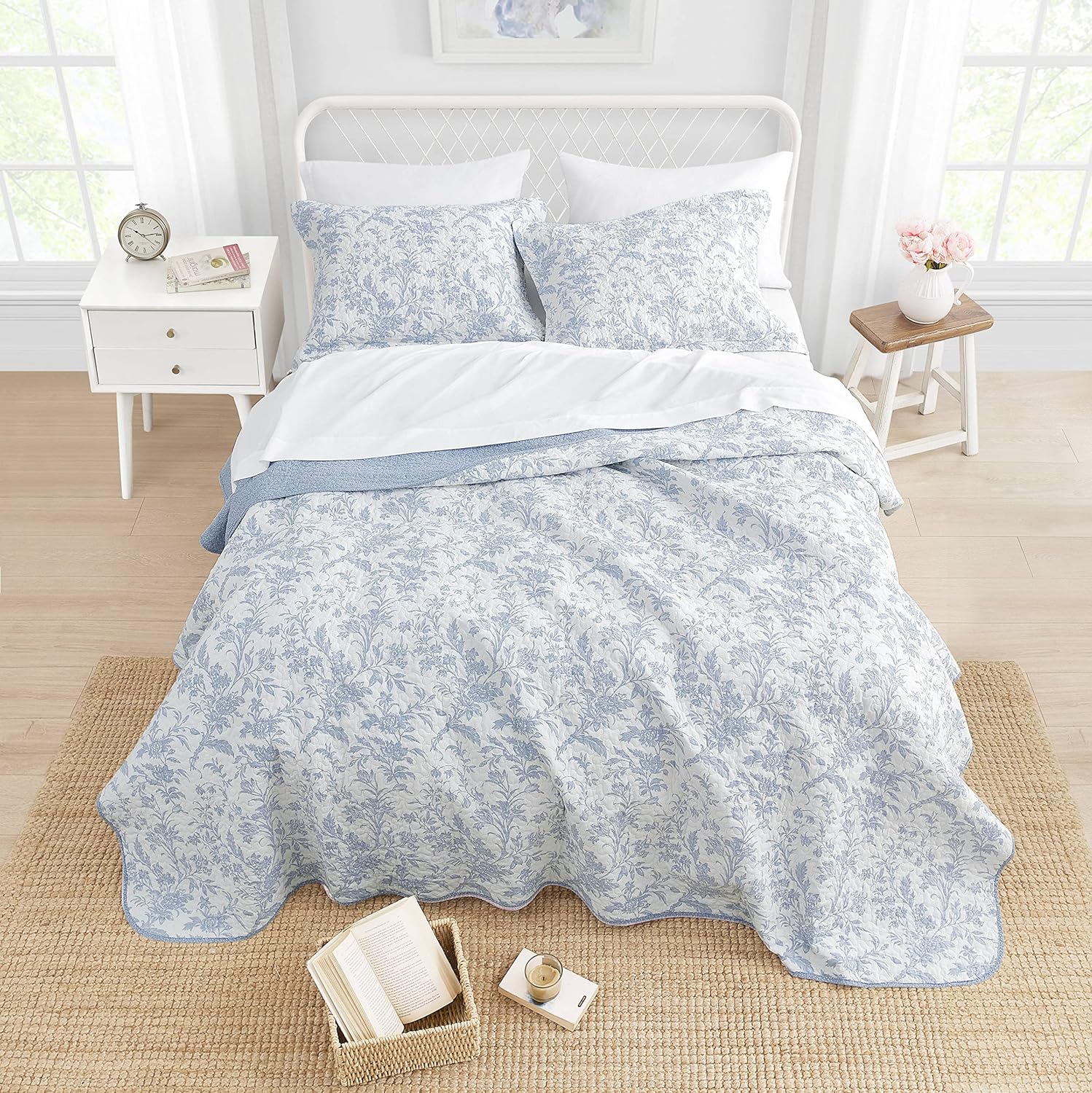 Laura Ashley Twin Quilt Set in Amberley Soft Blue