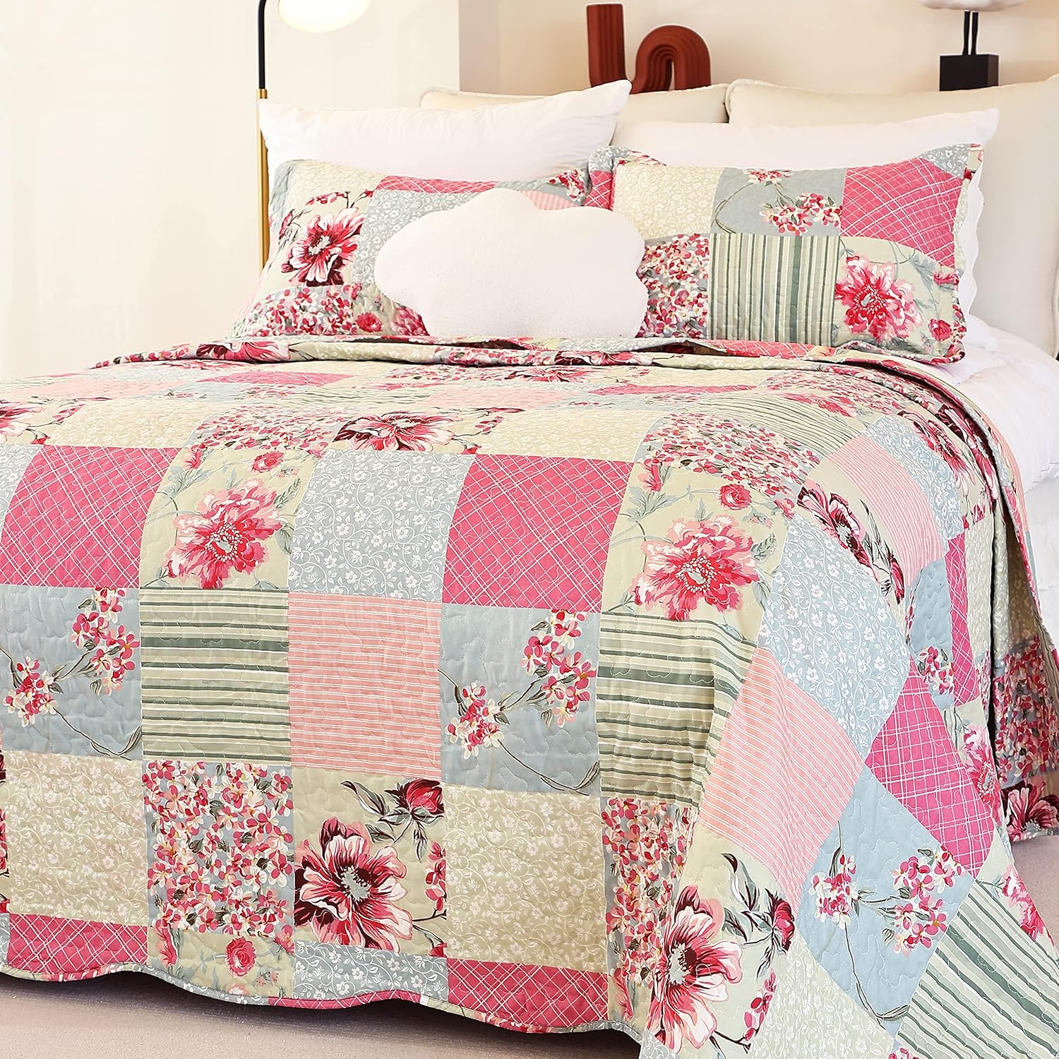 Cmfshape Floral Queen Quilt Set with Pillow Cases