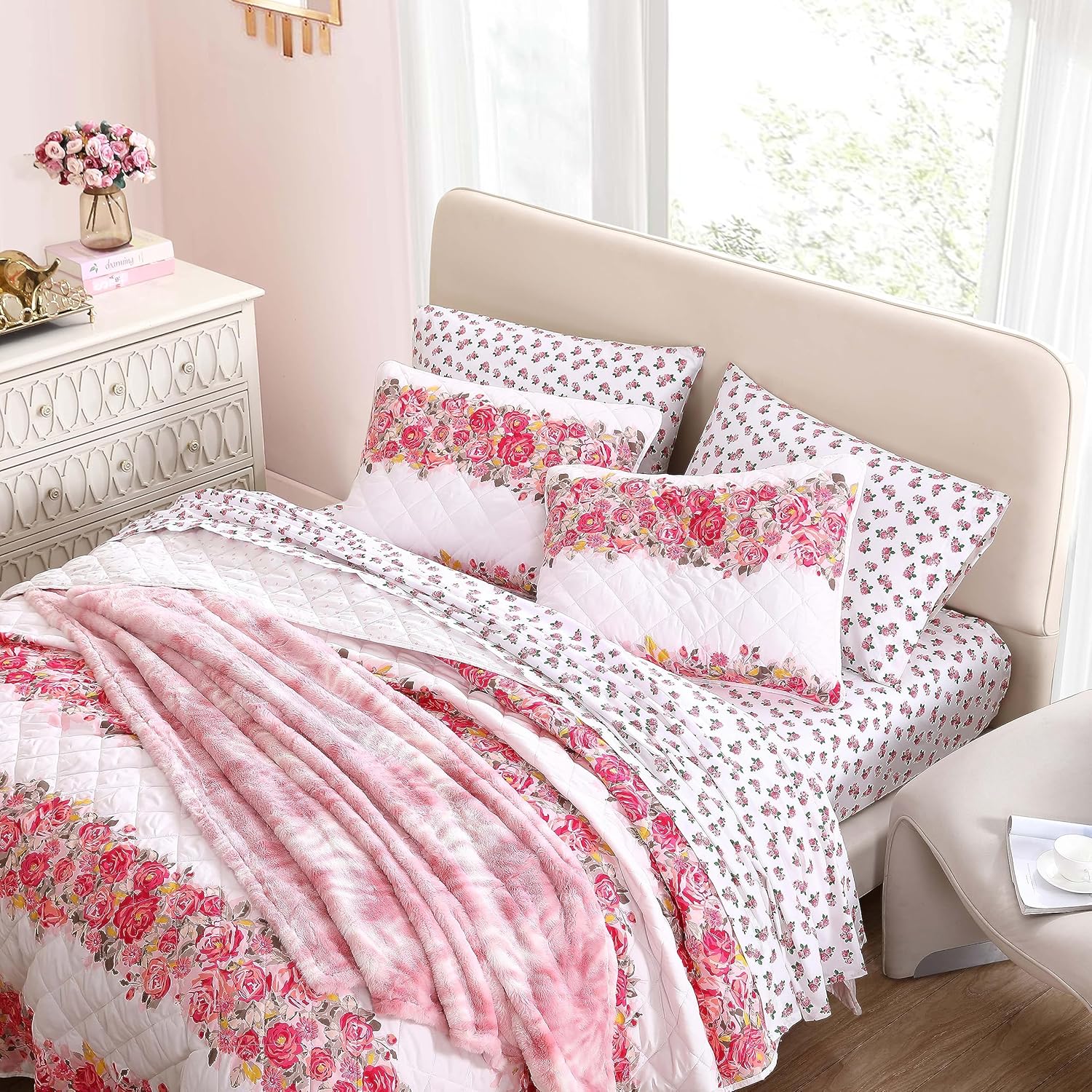 Betsey Johnson Queen Quilt Set - Banded Floral Pink