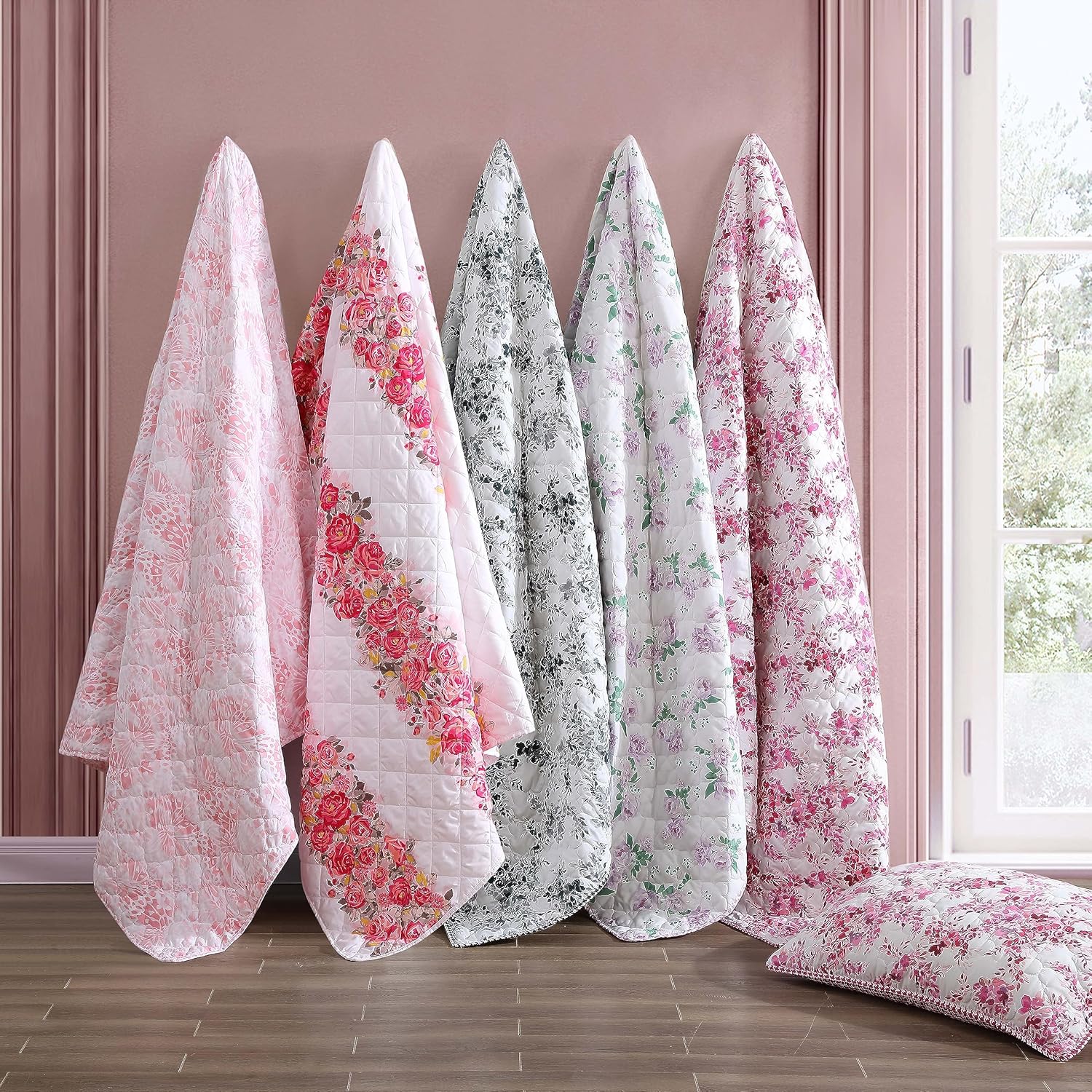 Betsey Johnson Queen Quilt Set - Banded Floral Pink