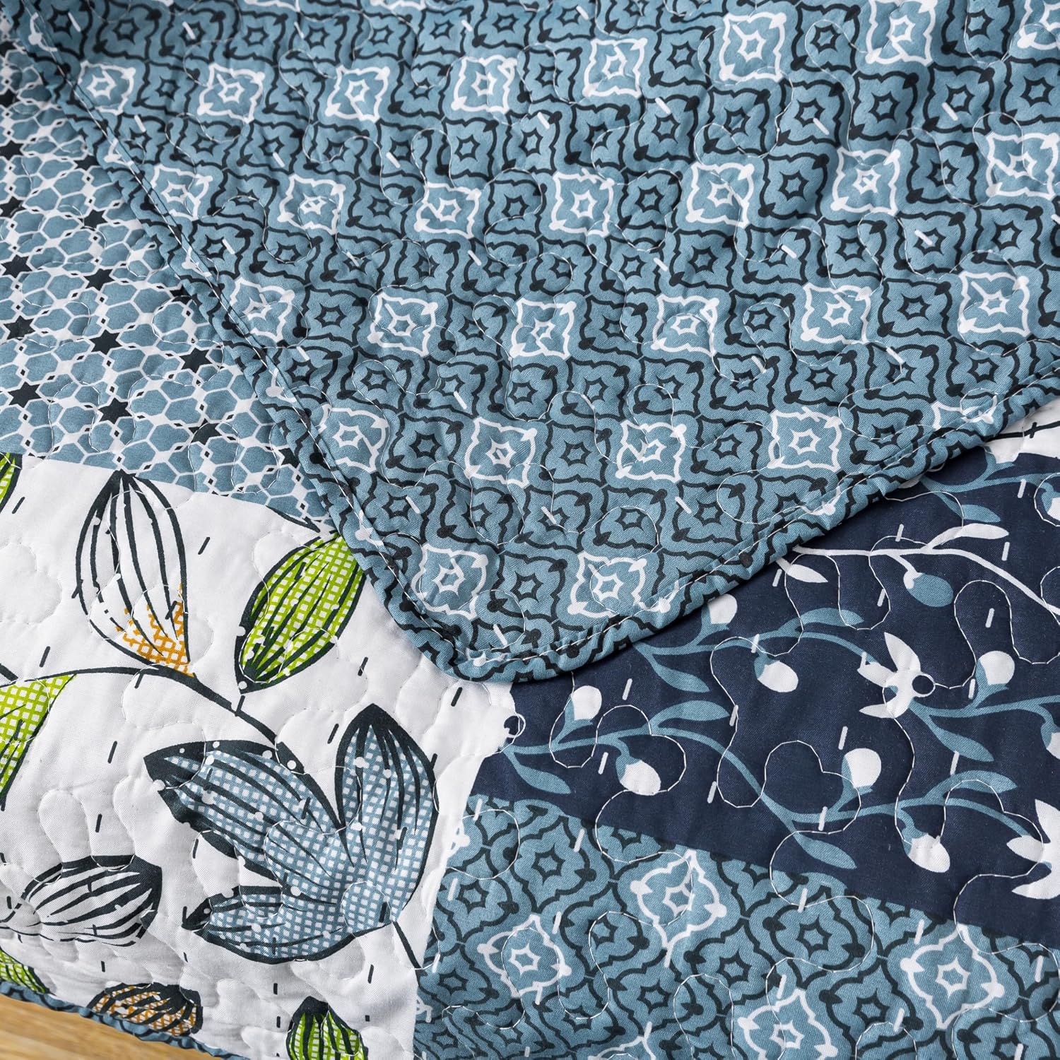 SLPR Pacific Coast Quilt Set - Twin Size with 1 Sham
