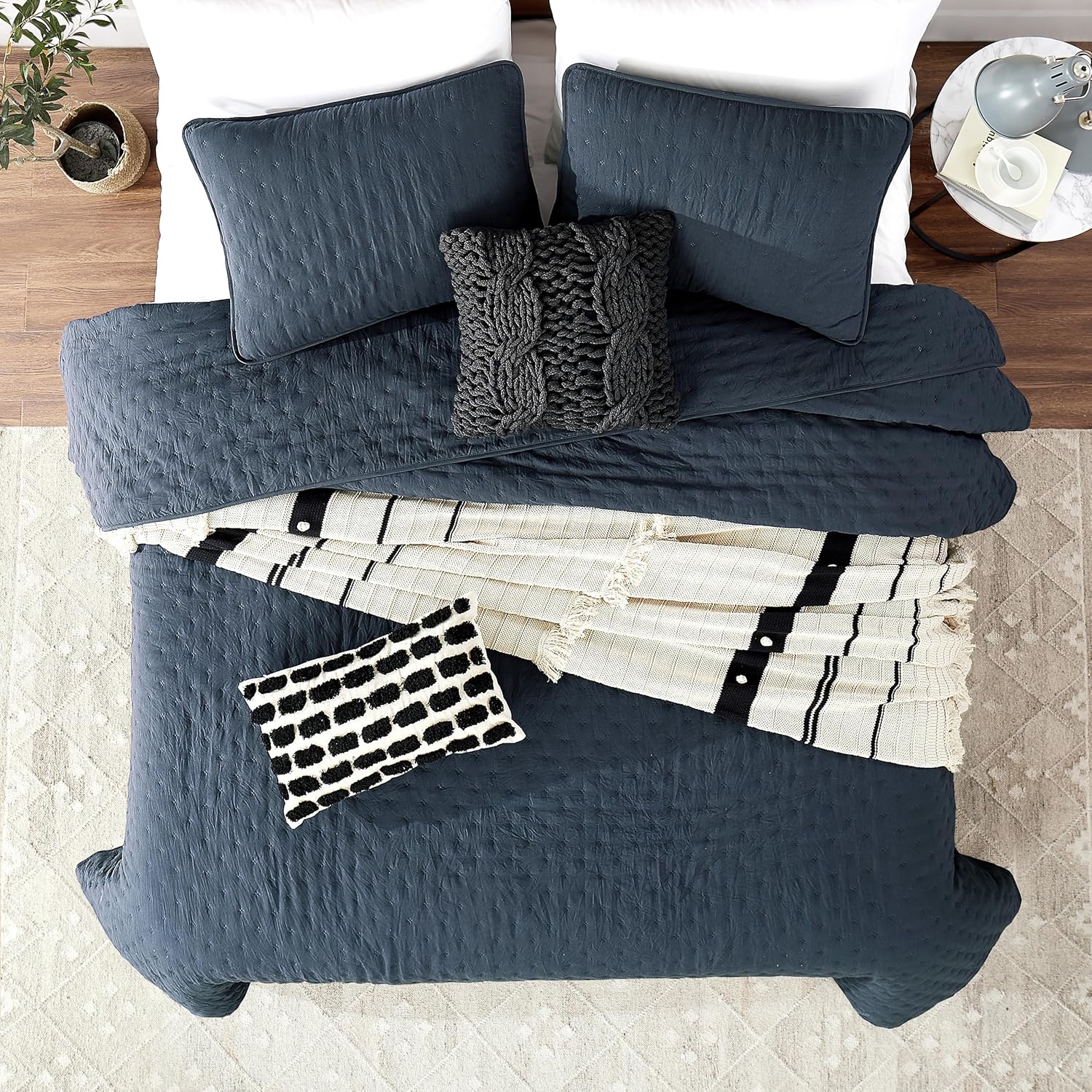 ROARINGWILD Navy Blue Queen Quilt Set with Pillow Shams - 3 Piece 90x90 Inches