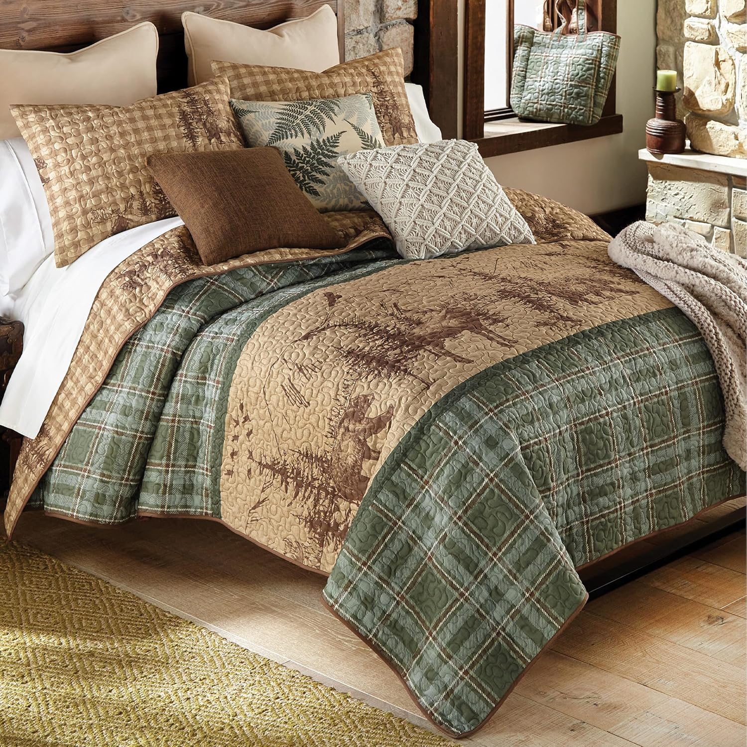 Woodland Sage Bear Moose Quilt Bed Set - Queen Size