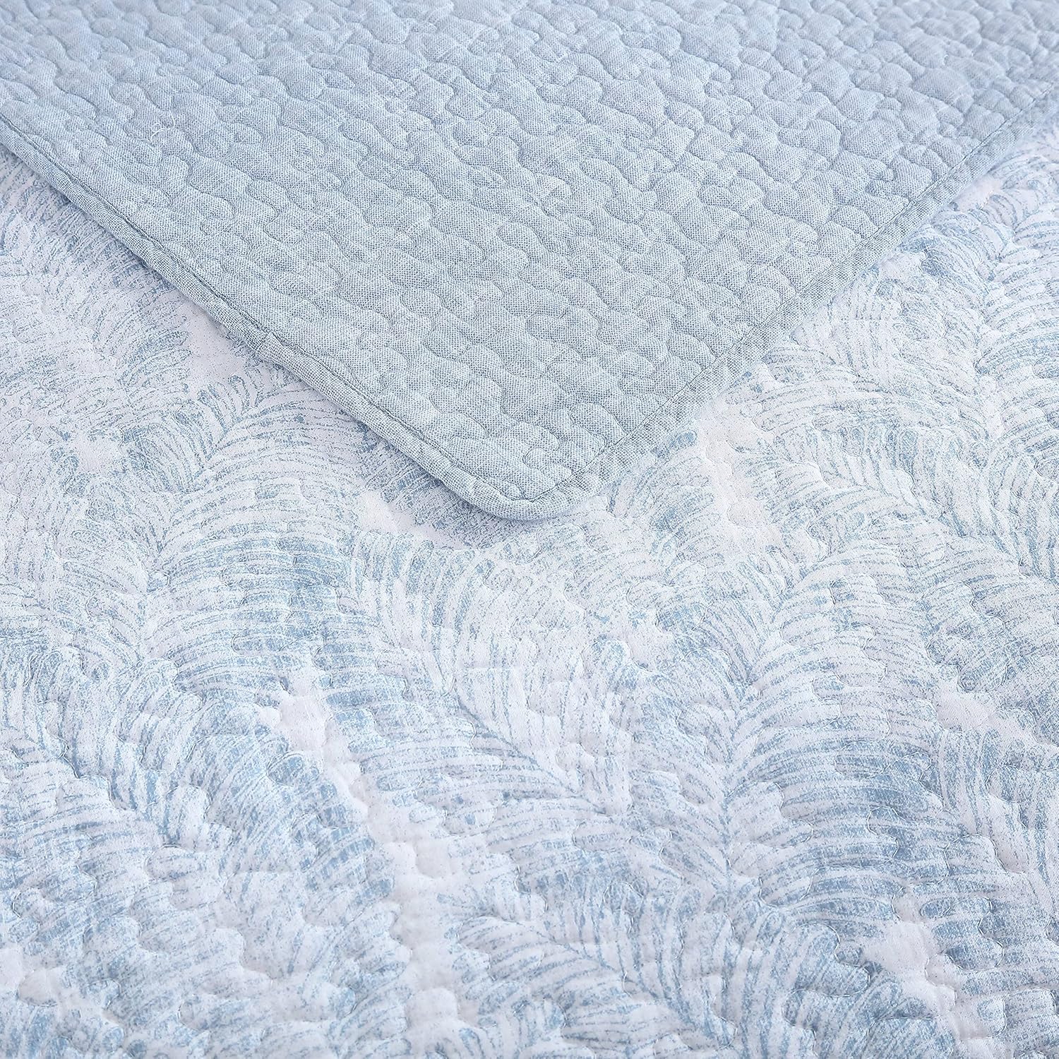 Tommy Bahama Twin Quilt Set with Matching Sham