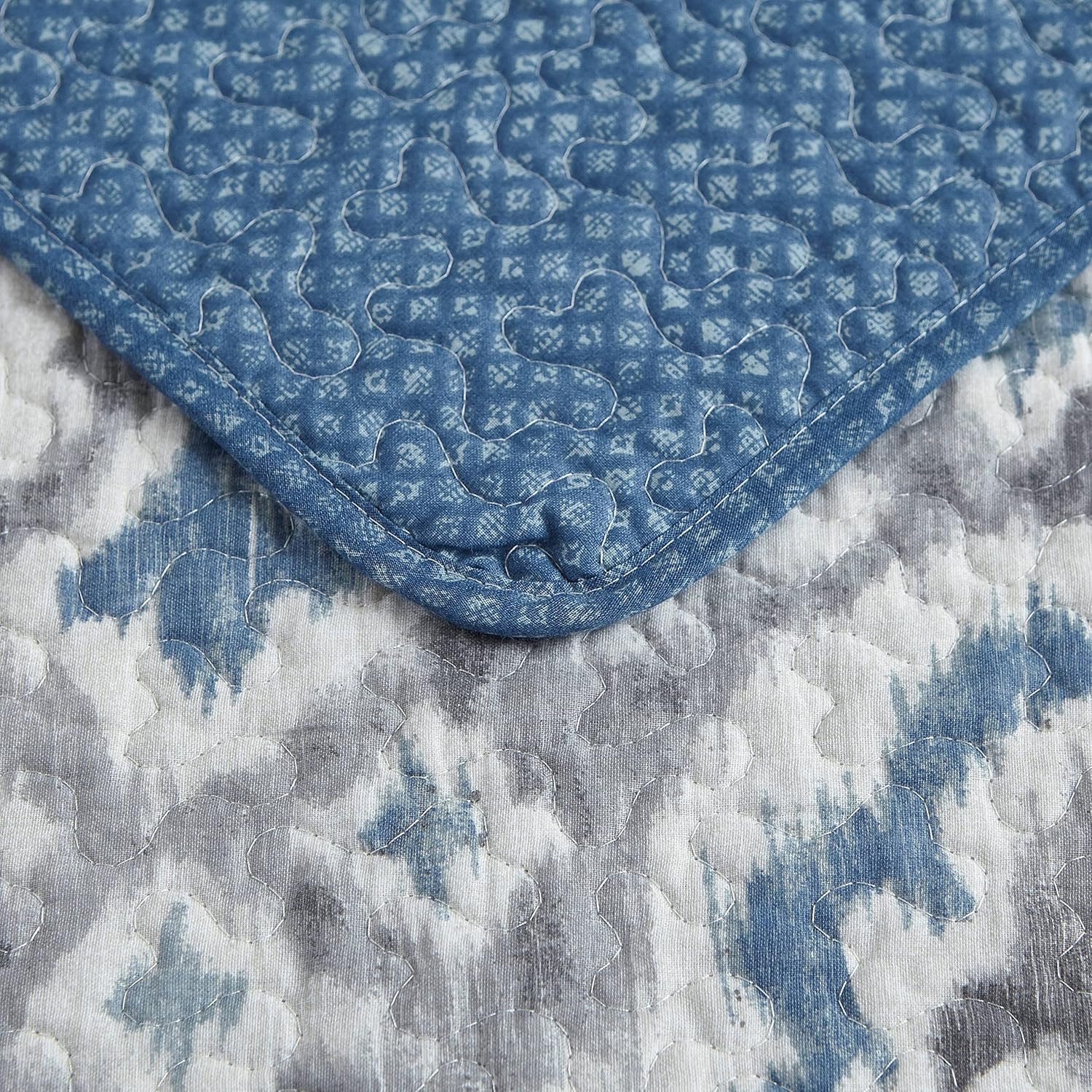Tommy Bahama Twin Quilt Set - Reversible Cotton Bedding with Matching Sham