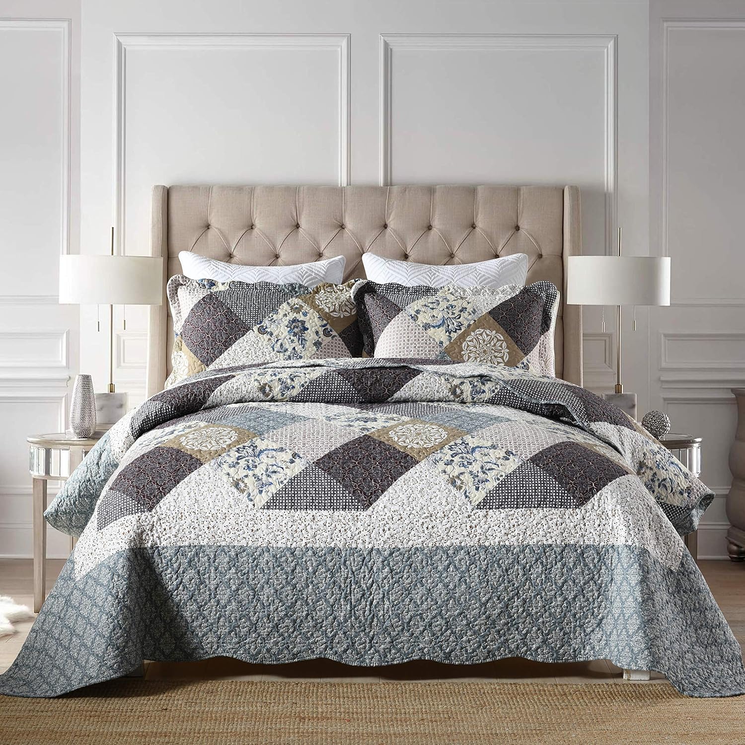 Travan 3-Piece Queen Quilt Set with Shams